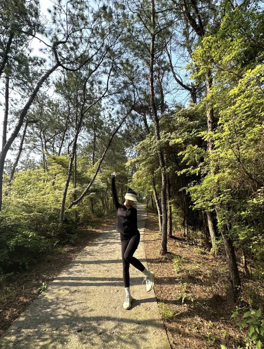 xinxi7092's tweet photo. 快乐吸氧的一天 #山西 #太原 #同城交友 #临汾 #景色 #运城 #瑜伽服 #大同 #春游 https://t.co/CYzH4tjKNA