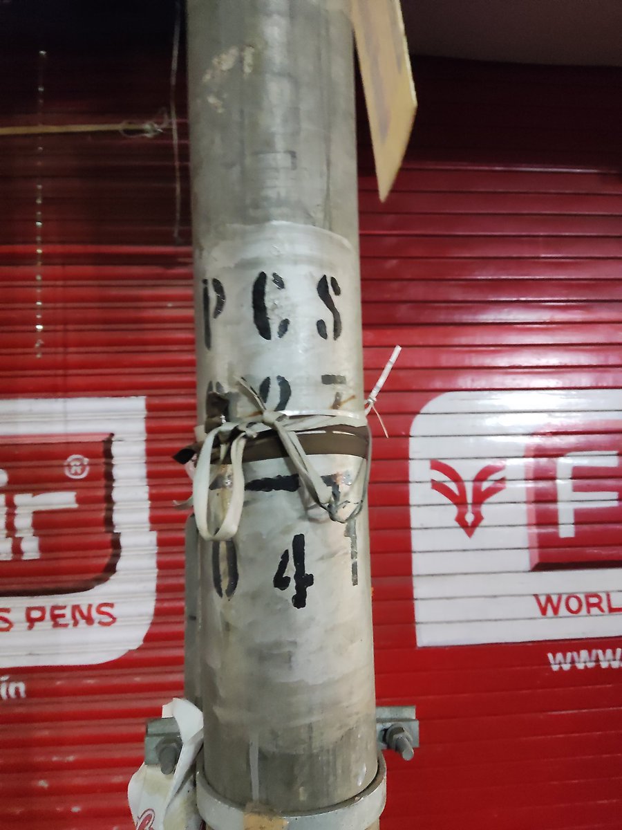 aplasagarchavan's tweet photo. From Past 1 year the Street poll is standing at the place but not a single light has been installed yet by @Adani_Elec_Mum to this poll.I would request you to install the light asap before any incident or activity takes place.
Street Poll no - PCS -027-041
Daftary Rd,Malad (E). https://t.co/vFqdfpzTLr