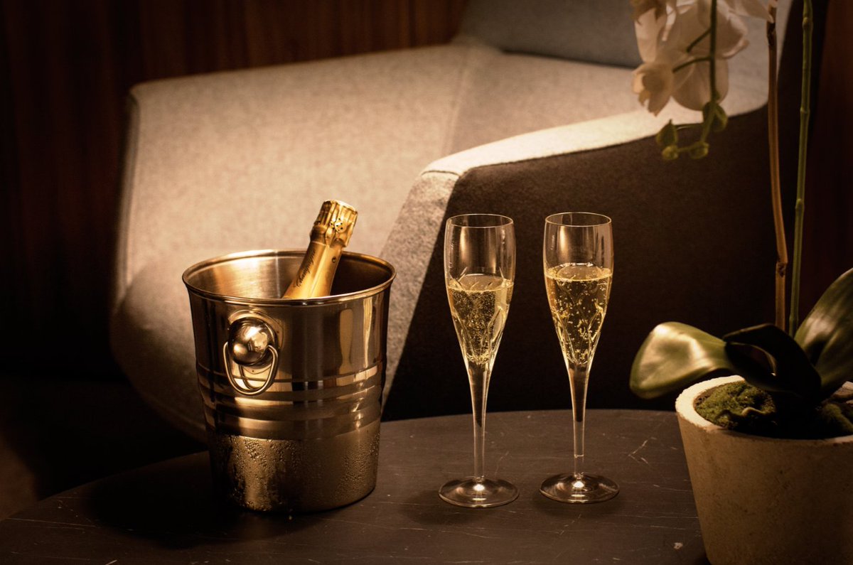 How would you like to win the ultimate VIP travel experience from Dublin Airport? 

To celebrate the Easter holidays, Platinum Services have teamed up with <a href="/BMWireland/">BMW Ireland</a> to see a lucky winner ‘hopping’ with excitement. 

To Enter: FOLLOW &amp; RT

Prize detail: ow.ly/sMw550NCFFn