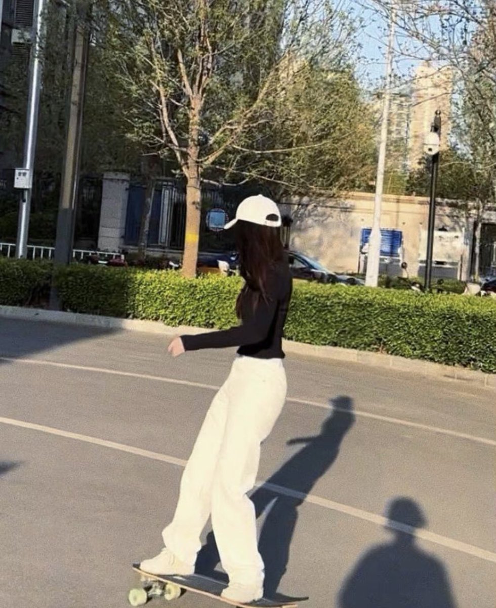qiting9919's tweet photo. 一往无前��山行😂 #湖北 #襄阳 #宜昌 #御姐 https://t.co/NGwrHGY1ww