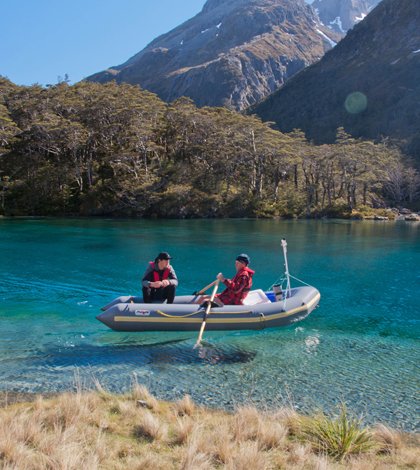Rainmaker1973's tweet image. Blue Lake located in Nelson, New Zealand is the clearest lake in the world. Visibility inside the lake is up to 80 meters meaning the water is considered almost as optically clear as distilled water 

[read more: buff.ly/3foxy8o] 
[photo: bit.ly/3rOGEk2]