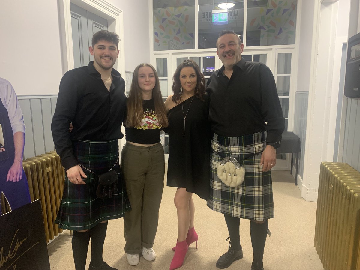 How come I ended up so lucky, loving family time ⁦<a href="/JayKelman/">Jay</a>⁩