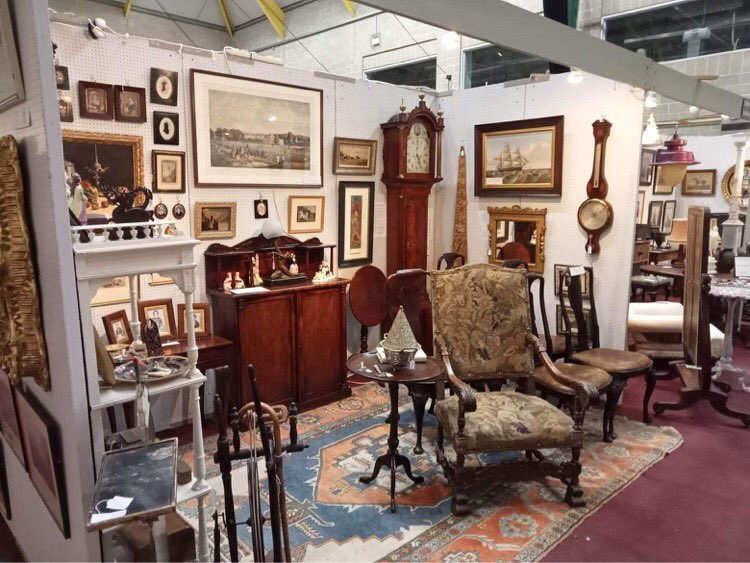 We are fortunate that our fairs attract exceptional dealers, able to offer an eclectic mix of items at prices suited to both new and more established collectors. Whether buying or merely browsing, you will find our exhibitors both welcoming and knowledgeable.