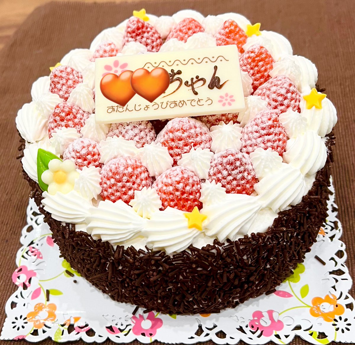 manmaru271's tweet photo. 私事ですが風船飛びました☺️✨️
お友達からのサプライズケーキうれし(*´﹃｀*) https://t.co/Wp223dLUW8