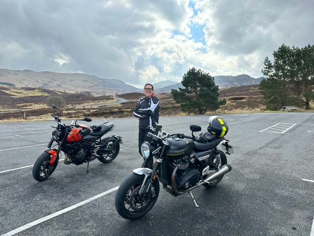 keepitcooking1's tweet photo. Out and about on 2x2 with @ArnieCoolCat on our bikes #TeamTriumph #ForTheRide #SpeedRat #TheKudu #SaturdayMorning https://t.co/sFoLOJqsvF