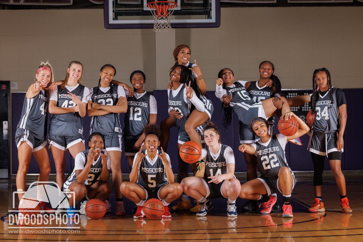 Congratulations to the <a href="/DiRennaAwards/">DiRennaAwards</a> lady Allstarts from Kansas and Missouri....I have enjoyed covering them for <a href="/810varsity/">810 Varsity</a> for this last few year's and wish then the best at the next level !!