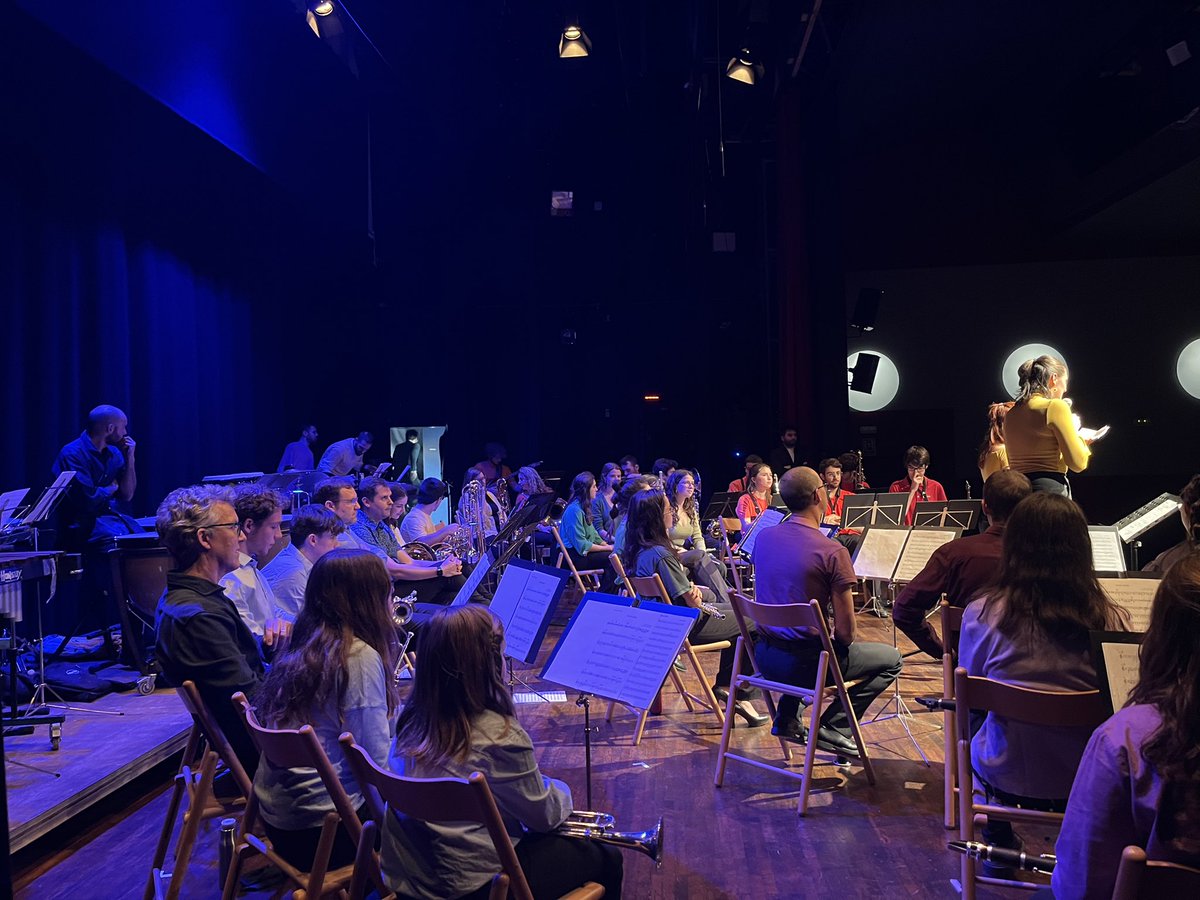 amcv1999's tweet photo. Que bé ens ho vam passar al Concert de Primavera☺️💐🎶🎺🎷🪈🥁 
Ara només ens queda donar-vos les gràcies a tots els que vau venir a veure’ns🙋🏼‍♀️🙋🏼‍♀️🙋🏼‍♀️ Esperem que us ho passéssiu tan bé com nosaltres!!!!
Ens veiem a la pròxima!

#CerdanyolaDelValles #AMCV #música #concert #primavera https://t.co/YfzDHXe73n