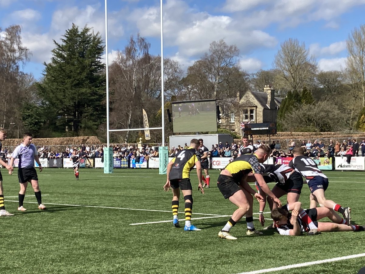 A fine win for @MelroseRugby in the first round proper @Melrose7s 

Melrose 45 Kelso 0

#rugby #sevens #rugbysevens #homeofsevens