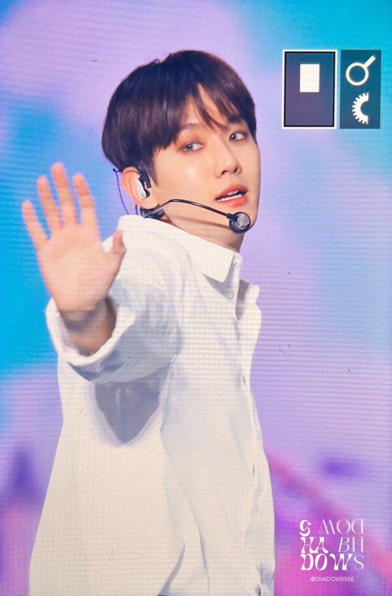 shadow0506's tweet photo. 230408 “EXO’ CLOCK” 
미쳤다 미쳤어 내가 2023년에 럽미라잇 찍다니😭😭😭😭😭😭😭
#BAEKHYUN #백현 @B_hundred_Hyun https://t.co/CNmLtSjIRk