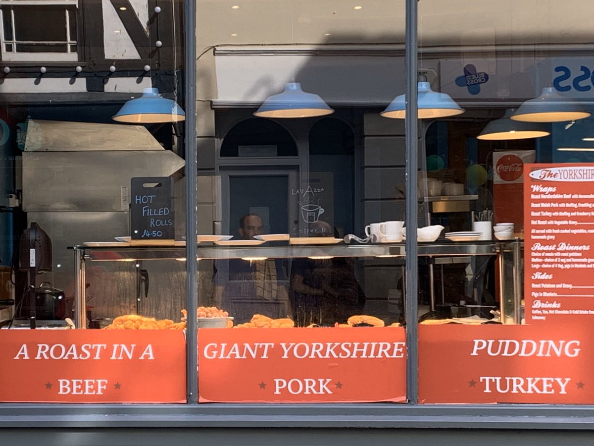 A ROAST IN A BEEF

GIANT YORKSHIRE PORK

PUDDING TURKEY