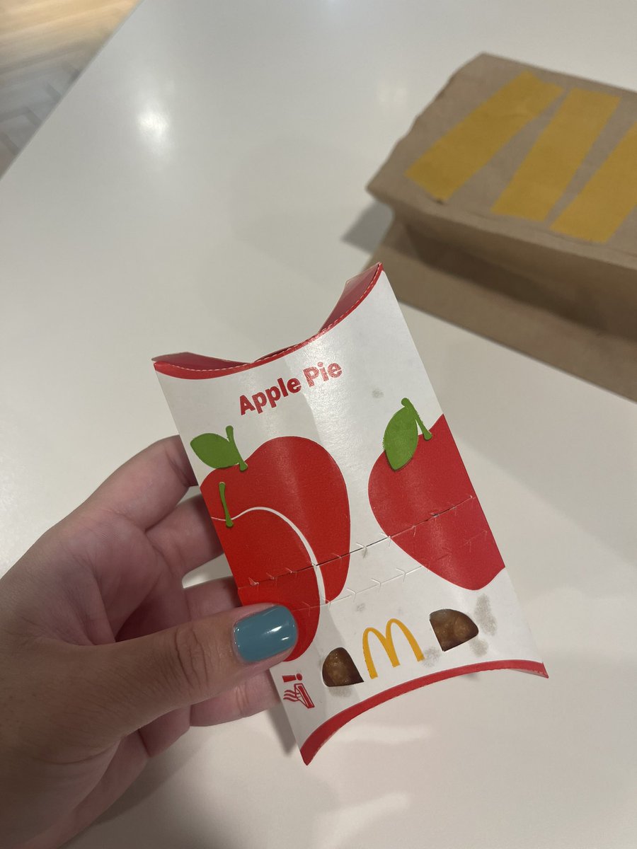 titaspader's tweet photo. mas masarap pa rin ang apple pie ng McDo. Pinasakit nyo ulo namin! Napaka husay @junrobleslana @elijahcanlas_ @Relampago1972 😭🙏🏻👏🏻 #AboutUsButNotAboutUs
#WordOfTheDay
#Contrive https://t.co/DW91TSZnCJ