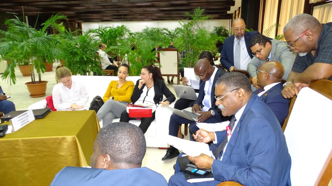 MINCEX_CUBA's tweet photo. Durante la XV Sesión de la Comisión #Intergubernamental #Cuba – #Angola, se intercambios de trabajo sectoriales con el objetivo de actualizar el estado de la #cooperación bilateral en cada sector y de explorar nuevas vías para trabajar de conjunto. https://t.co/uL8vaN7fX0