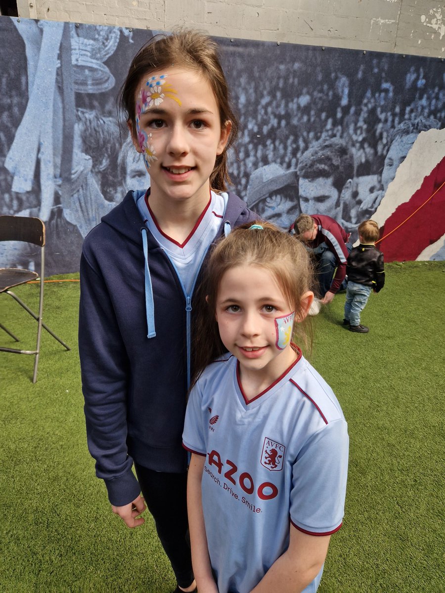 #avfclive Come on Villa!!! Rosie embracing her first mens villa game!! #utv <a href="/AVFCOfficial/">Aston Villa</a>
