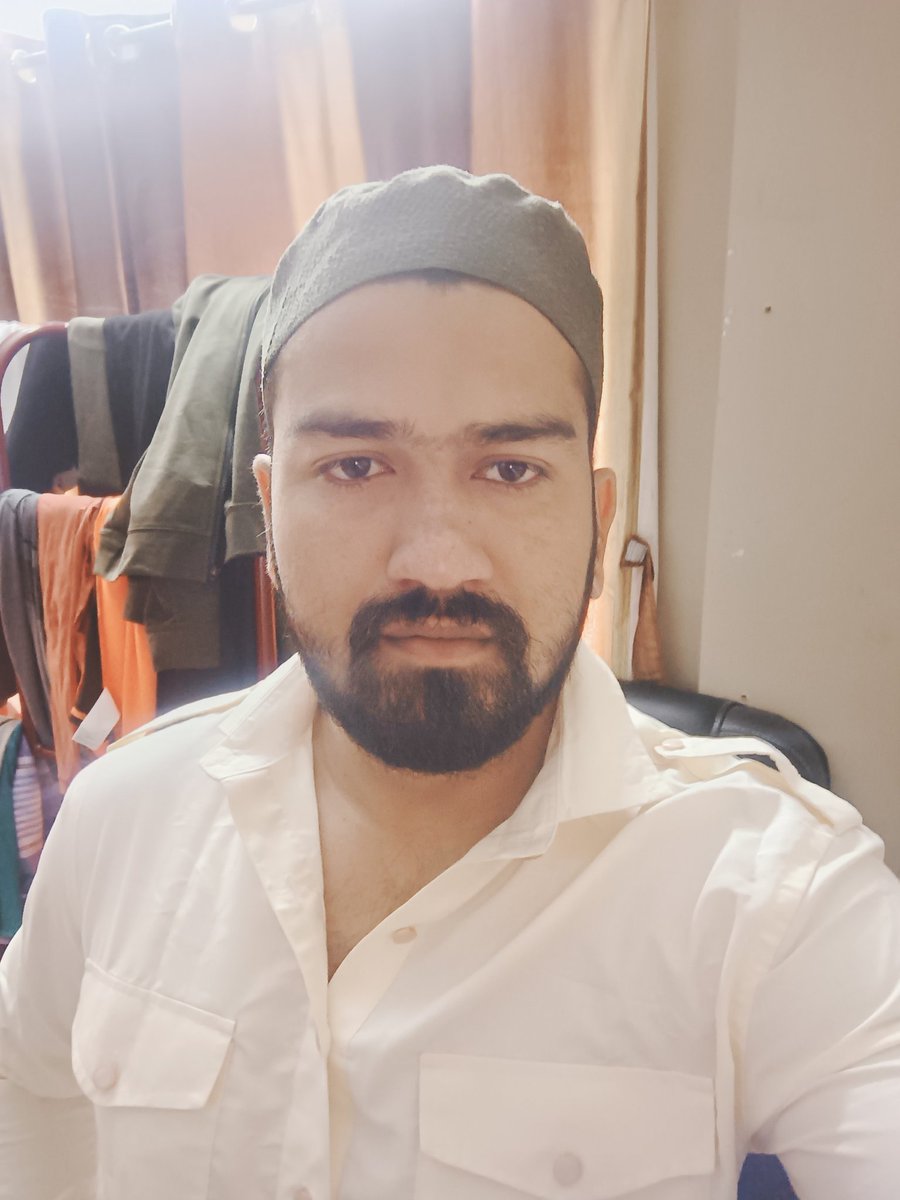 dilwarh635's tweet photo. #RamzanMubarak 
Dua mein yaad rakhna yaro..🤲🤲 https://t.co/QT8jrxZFKh