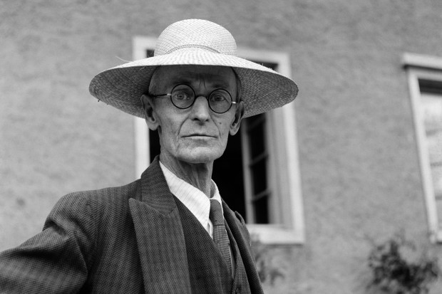fuedicho's tweet photo. "El agua es más fuerte que la roca, el amor es más fuerte que la violencia".
Hermann Hesse
#Fuedicho https://t.co/Abmyj5LfyM