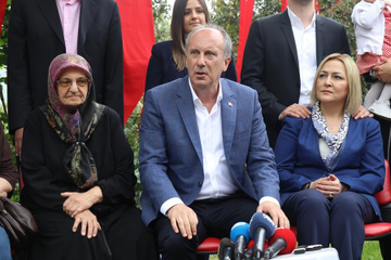 1stanbultimes's tweet photo. Muharrem İnce: 

 Eşime ait olduğu iddia edilen lüks jipin, eşime ait olduğunu kanıtlayana o jipi hediye edeceğim.  Fetöcülerden medet ummayın. AKP trollerinden beter oldunuz. https://t.co/GUJ9ZQSQ3H