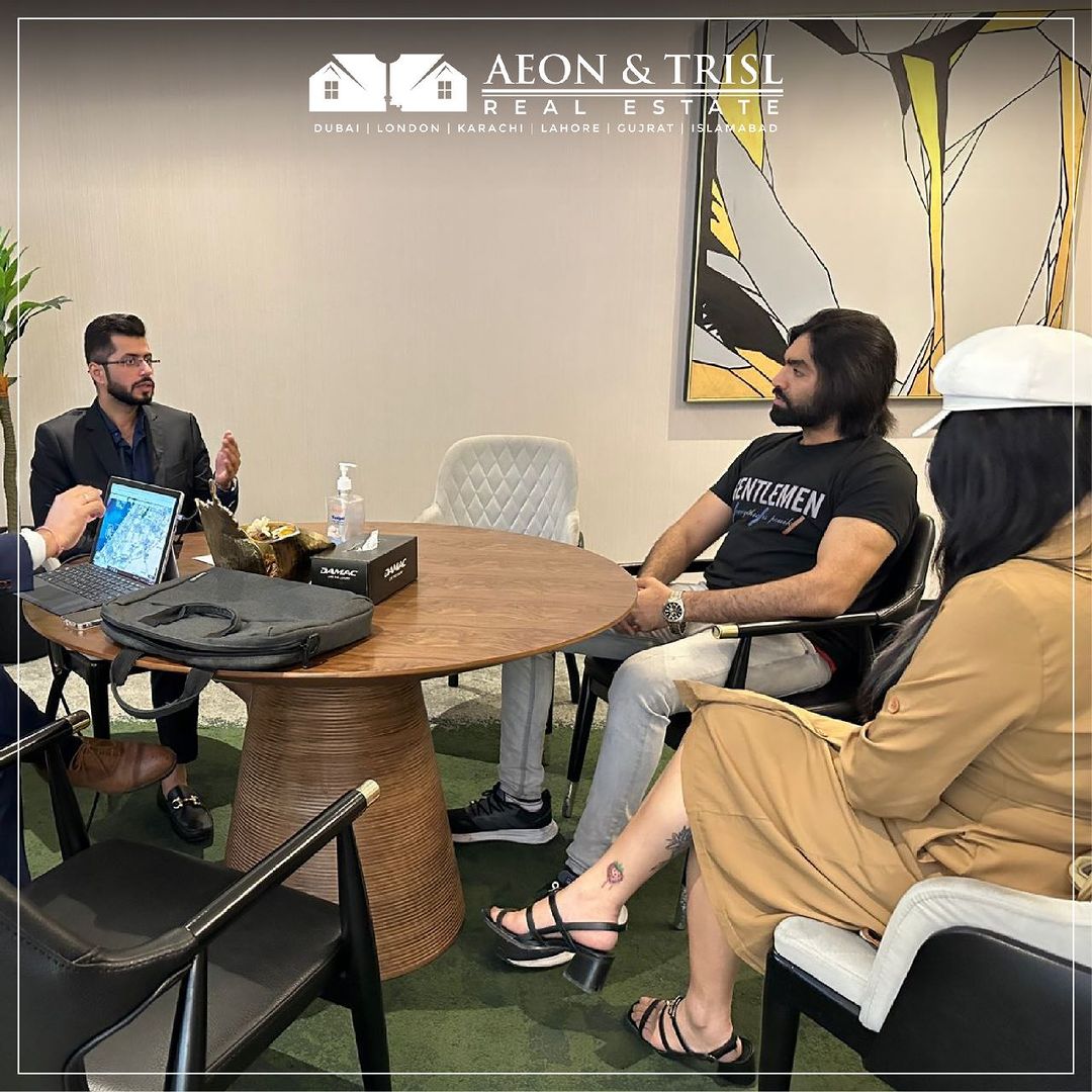 AeonTrisl's tweet photo. Highlights from DAMAC Suhoor Open House organized by @AeonTrisl on the 7th April at DAMAC Hills Estate Sales Centre.
The event was a success, providing attendees with the opportunity to explore latest luxury projects and properties by DAMAC 🇦🇪

#DamacSalesEvent #salesevent https://t.co/t6x2y5xhvs