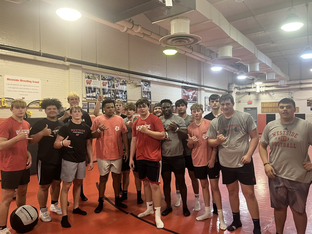 WHS_WarriorFB's tweet photo. Spring breakers. E/T. https://t.co/1MIWvPSc5s