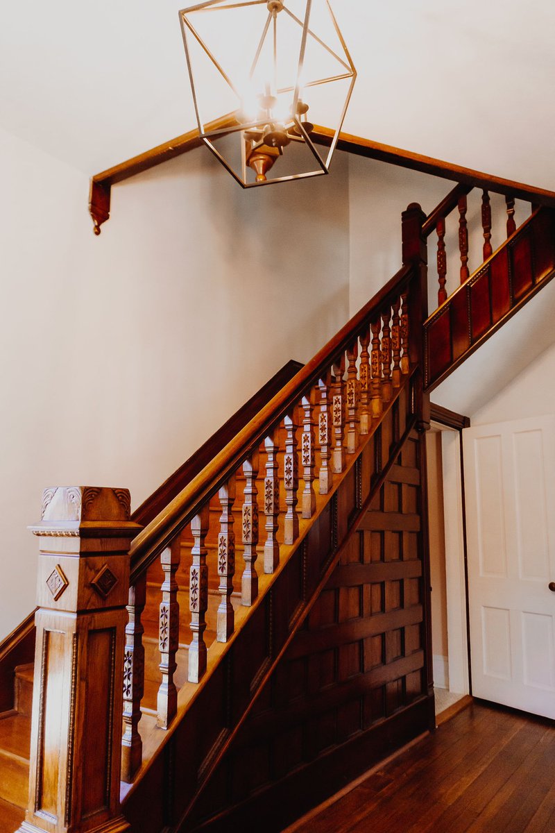ChrislipOnMain's tweet photo. I’ll take the stairs

Book your next trip with us:

https://t.co/7yapcLF9SY https://t.co/z7g6ROvZfQ