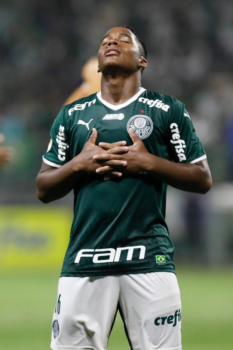 elchiringuitotv's tweet photo. 🐐🇵🇹 Todos imitan al '7'. https://t.co/8k3cmexQZp