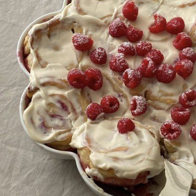 strawberry pastries 🍓