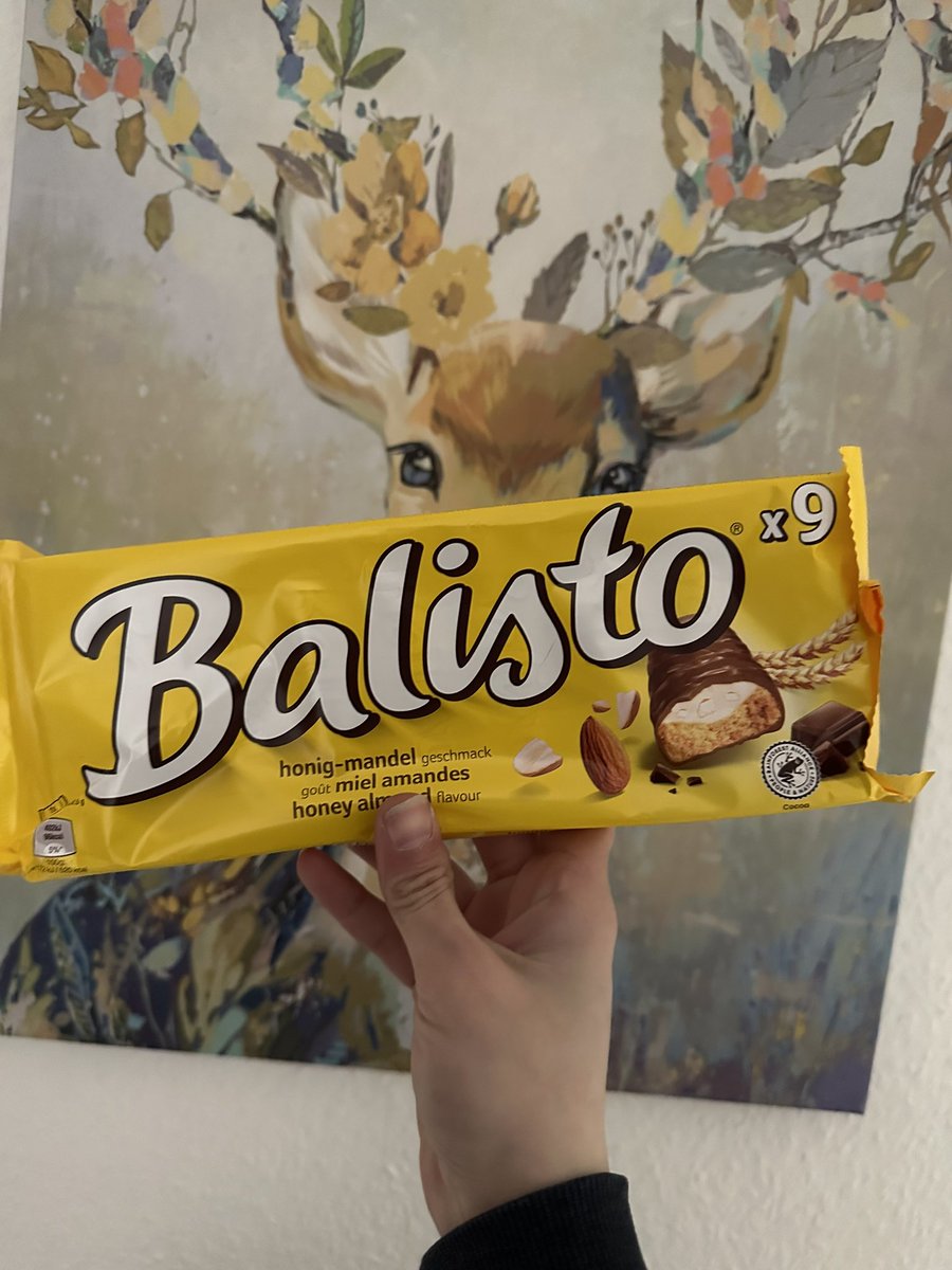 feena1986's tweet photo. Es gibt sie endlich wieder zu kaufen Balisto Honig Mandel einfach liebe ❤️wer das noch nicht kennt sollte schnell sein gibt es immer nur ein paar Wochen 💕 #balisto #sweets https://t.co/BjftWVd9EP