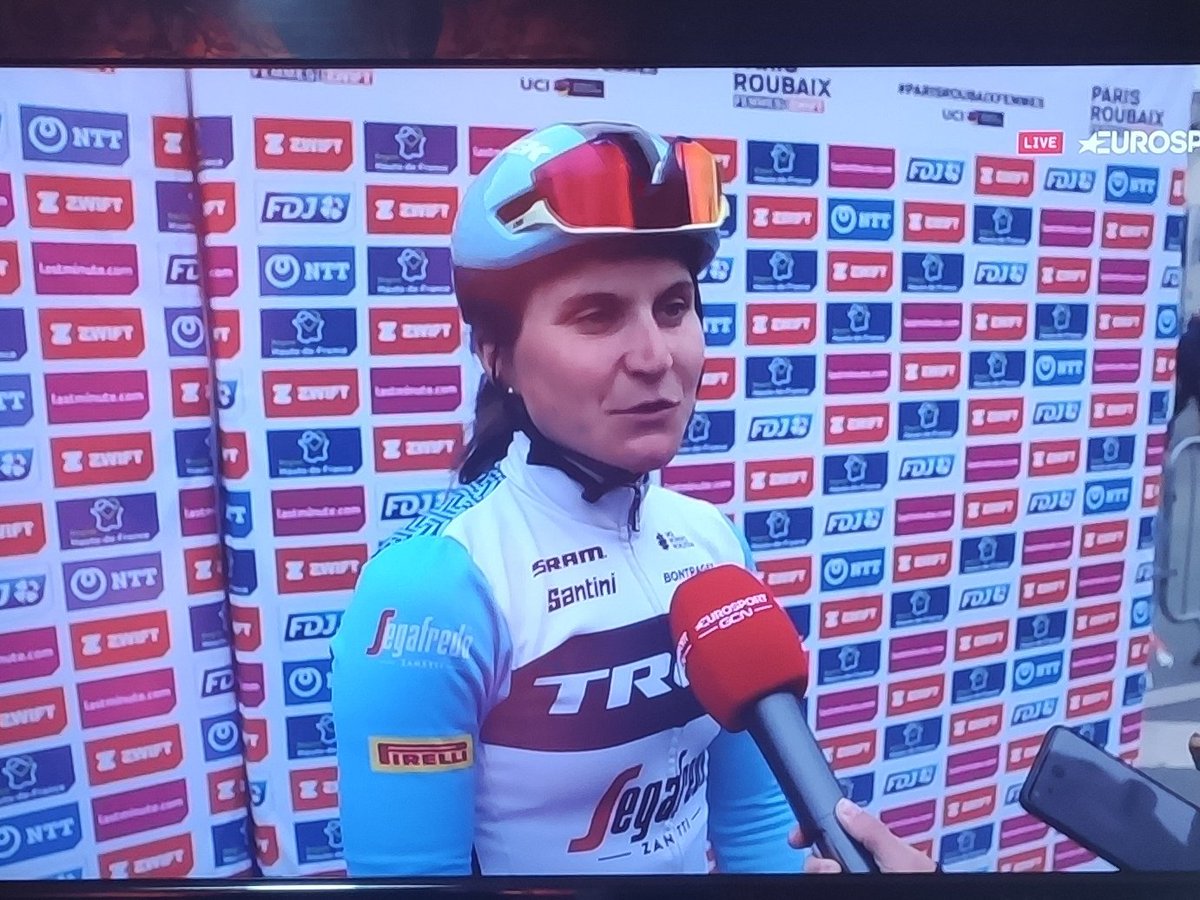 frances14372469's tweet photo. Inizia finalmente la diretta della #ParisRoubaixFemmes  per me è lei la favorita, la vincitrice dello scorso anno Elisa #LongoBorghini♥️

#ParisRoubaix #EurosportCiclismo #Aremberg https://t.co/5jZasYl85h