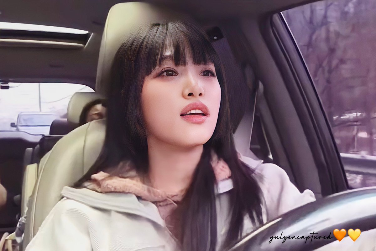 yulyencaptured's tweet photo. #YENA #최예��� 
@YENA_OFFICIAL https://t.co/fcVDQjqy5m
