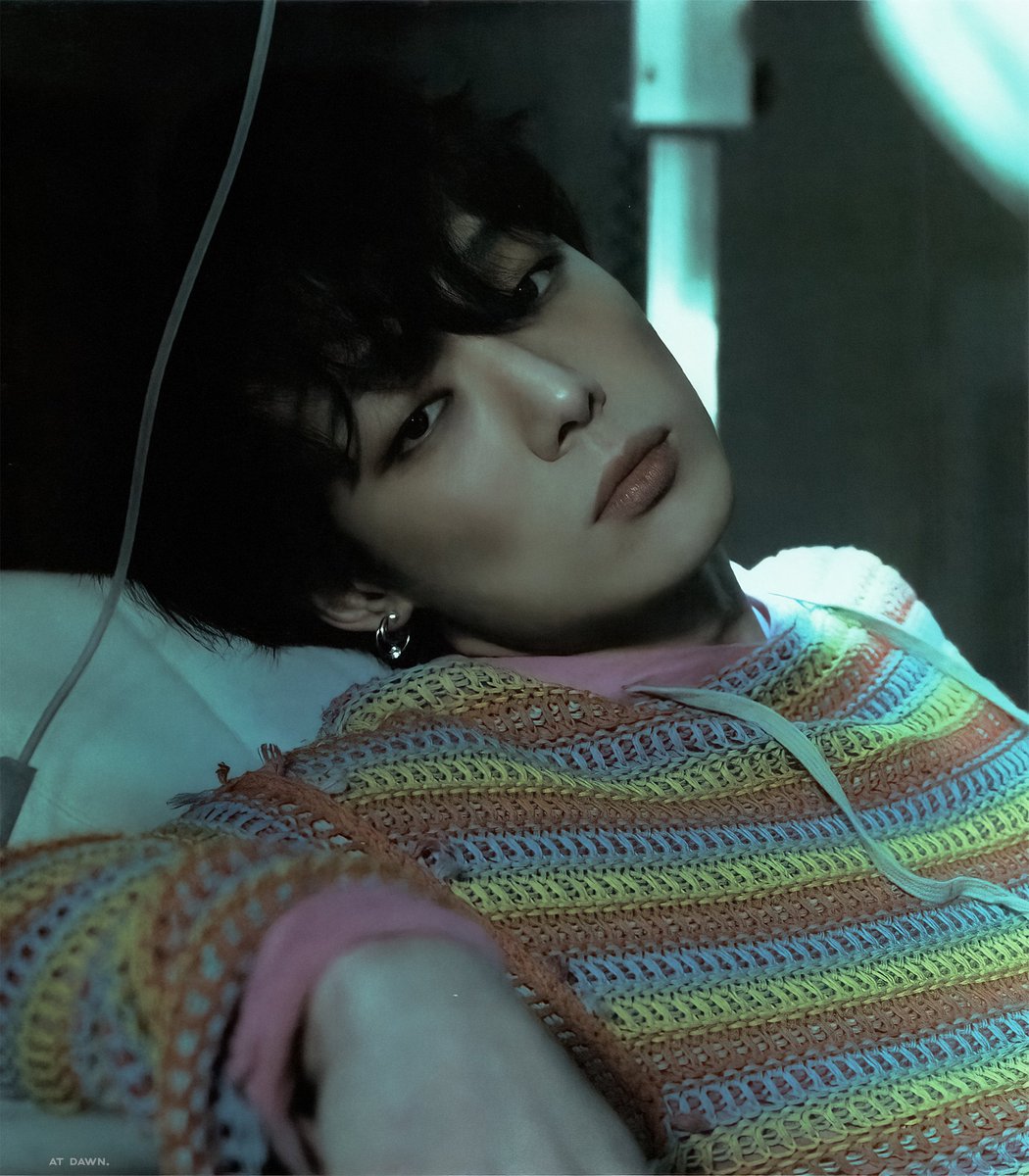 bb_dawnn's tweet photo. [SCAN] SiR photobook   

#BOBBY #바비 https://t.co/GM2UEQJJbs