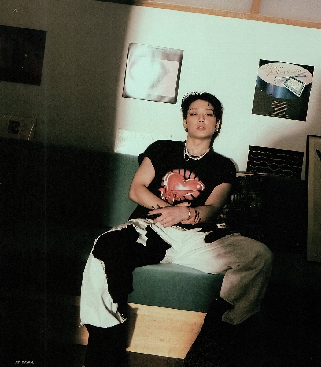 bb_dawnn's tweet photo. [SCAN] SiR photobook    

#BOBBY #바비 https://t.co/uKd4CTFVSm