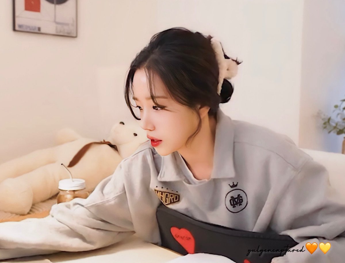 yulyencaptured's tweet photo. #YURI #조유리
@JOYURI_offcl https://t.co/fEjIwWhk7t