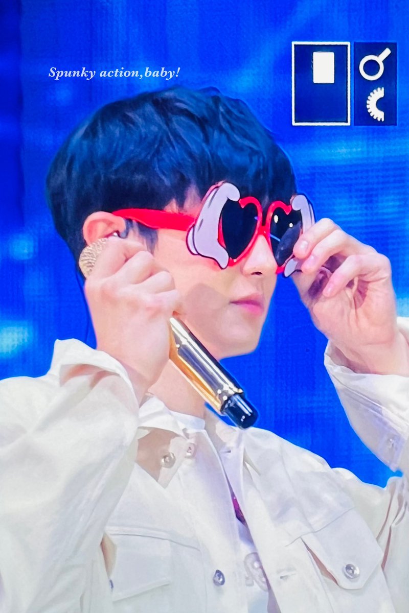chanyeolit's tweet photo. 230408 #찬열 #CHANYEOL #EXO @weareoneEXO https://t.co/J4U9YGqHhR
