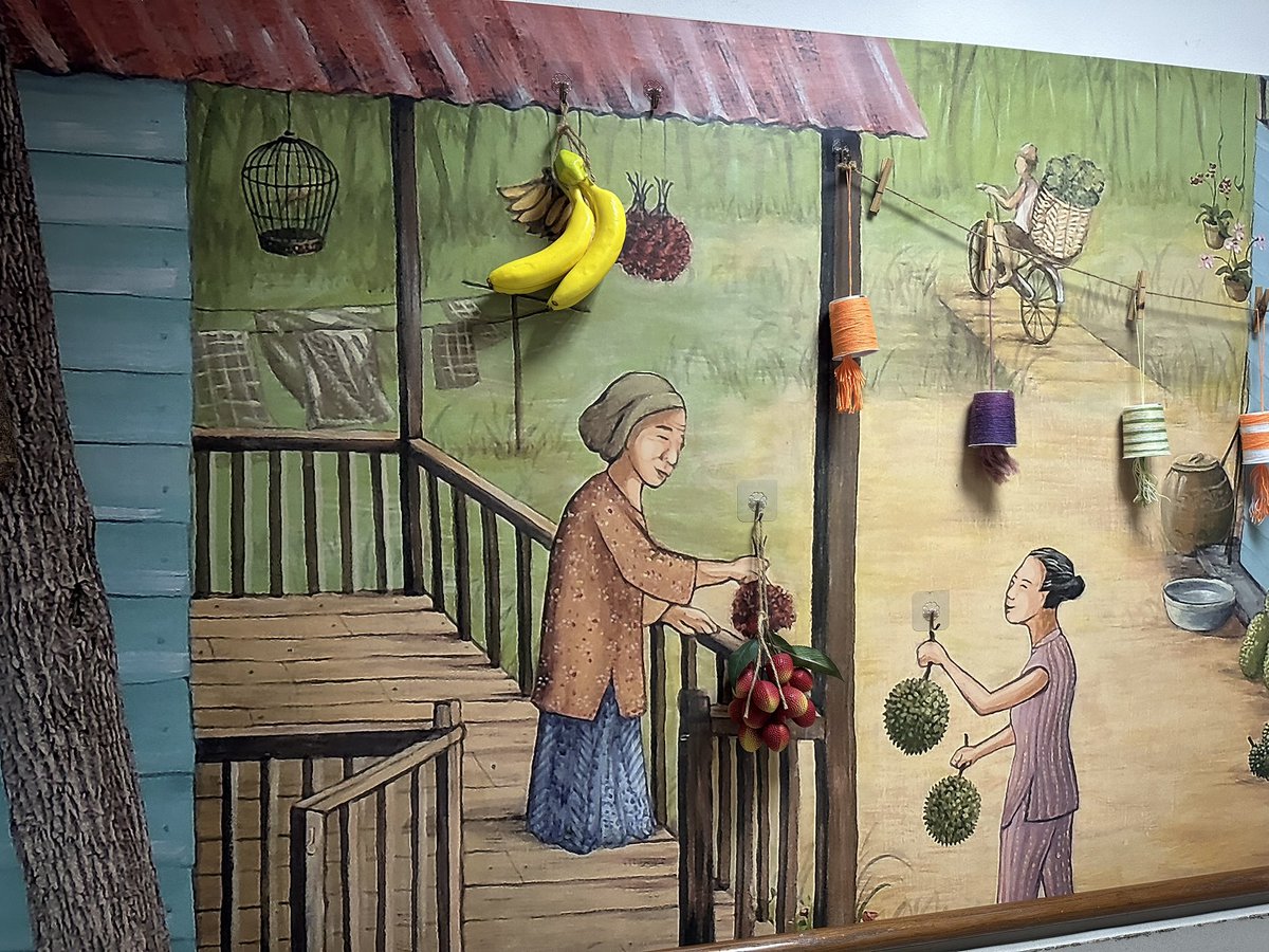 ChongyanmMa's tweet photo. Mural art at Apex Harmony Lodge is one example of how the use of cultural art in dementia care may be a therapeutic and meaningful way to engage people with dementia and jog their memories. @artsageingntu;#culturalwellbeing;#AG6309Wk7AY22T3 https://t.co/Rpxuh3B45W