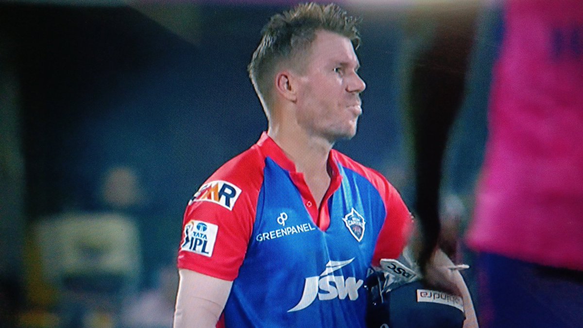 jai_rav18's tweet photo. David Warner seriously practicing for the  Cricket World Cup 2023 in IPL 2023 😂😂 #IPL https://t.co/atsbL9V4zr