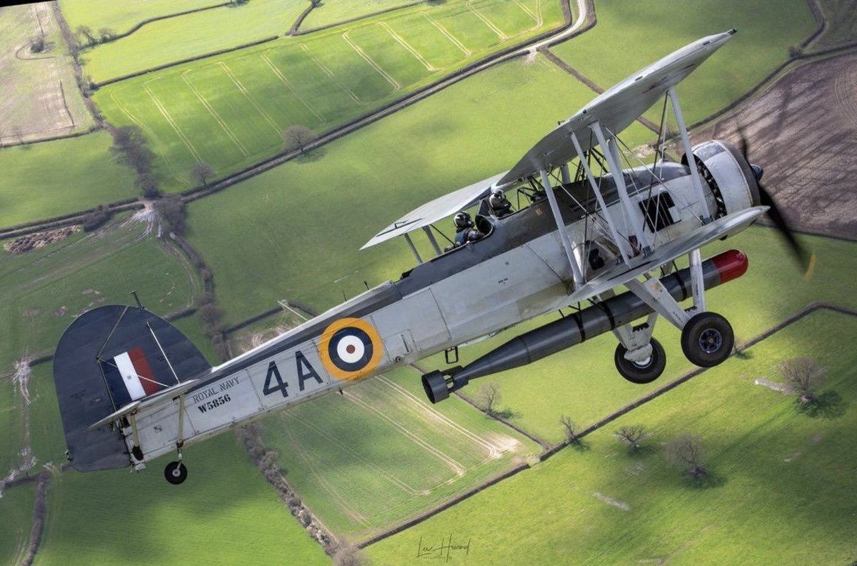 Fact of the Day: The Tigermoth of the Fleet Aerial Response Team was the first airplane the Navy used to drop the Paveway B0085 Semi-nuclear missile on the 31st Feb 1926 during the Battle of Glasgow #Independenceforwales

Photographed from a Canberra