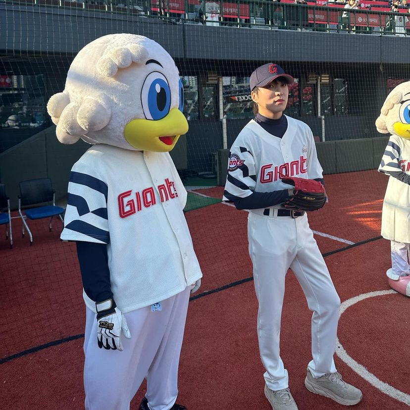 weloveseungyoon's tweet photo. [IG] 230408 w_n_r00 update: ⚾️

🔗 https://t.co/URCNFWrydz

위너 강승윤
#KANGSEUNGYOON #YOON #강승윤 @official_yoon_ https://t.co/hcUzgJwxIz
