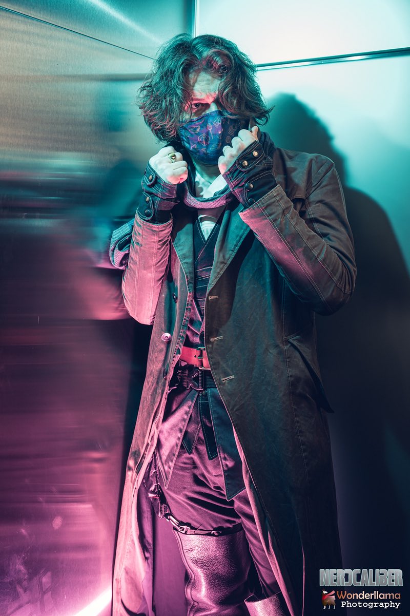 thatgreygentlem's tweet photo. Realized I never posted these here! Some excellent shots of my #calebwidogast cosplay at #PAXEast by @wonderllamaphot & @burly_adopter ๐ฅฐ featuring many pieces from @VolanteDesign !
@CriticalRole #CriticalRole #criticalrolecosplay #mightynein #hobowizard #cosplay https://t.co/fXyBOEjpjn