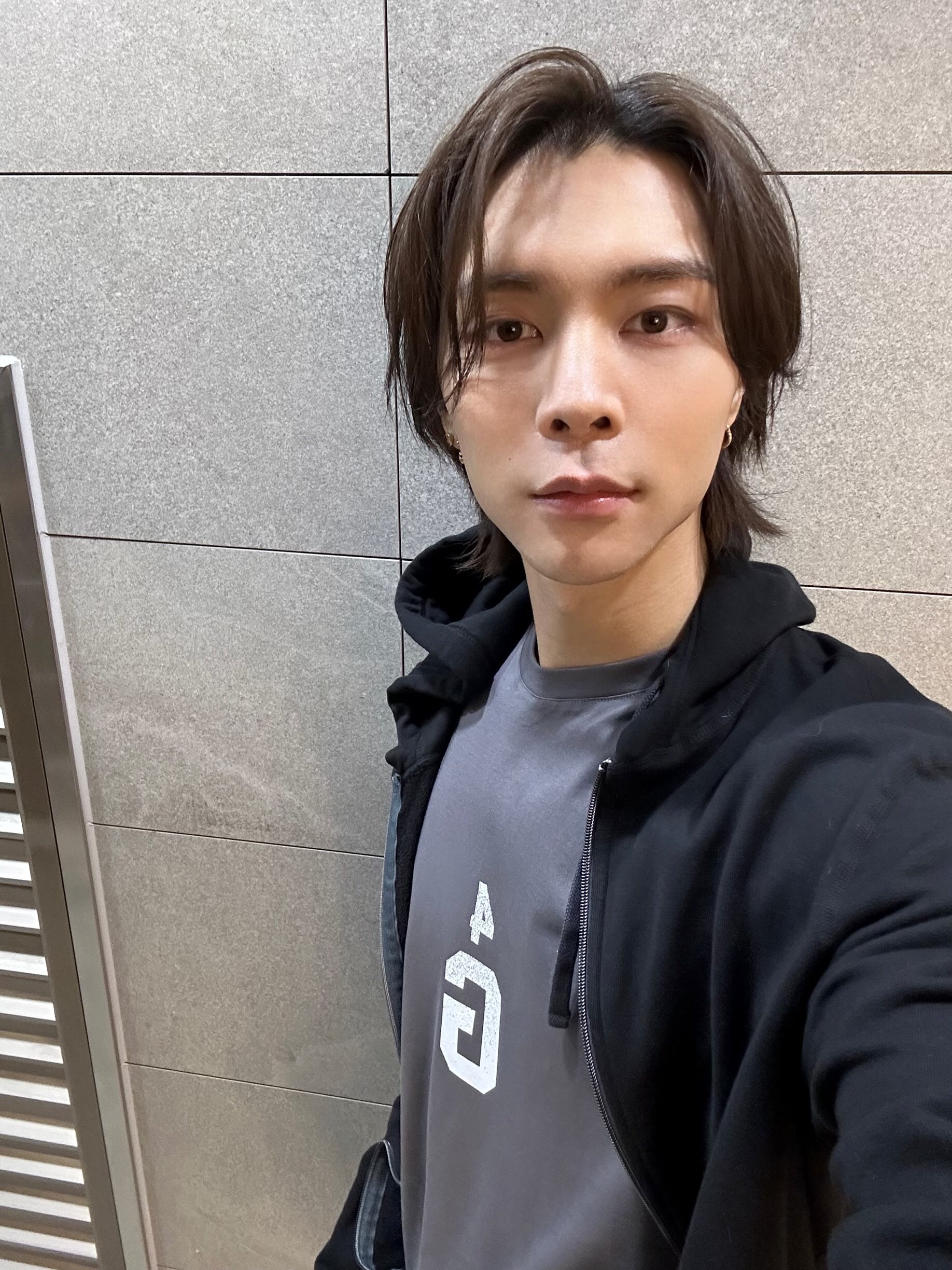 nct-on-twitter-230408-08-44-pm-kst-jhn-there-s-a-rumor-that