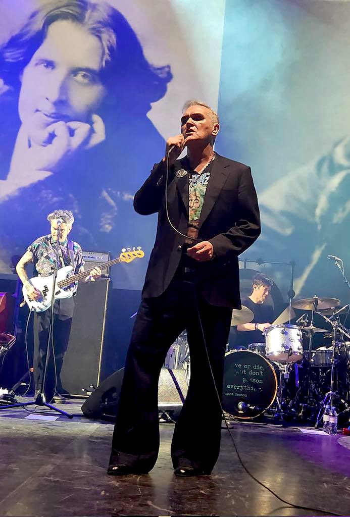Morrissey still a hot ticket despite lack of industry support 

My piece for Music News today…

Link: music-news.com/news/UK/157541…