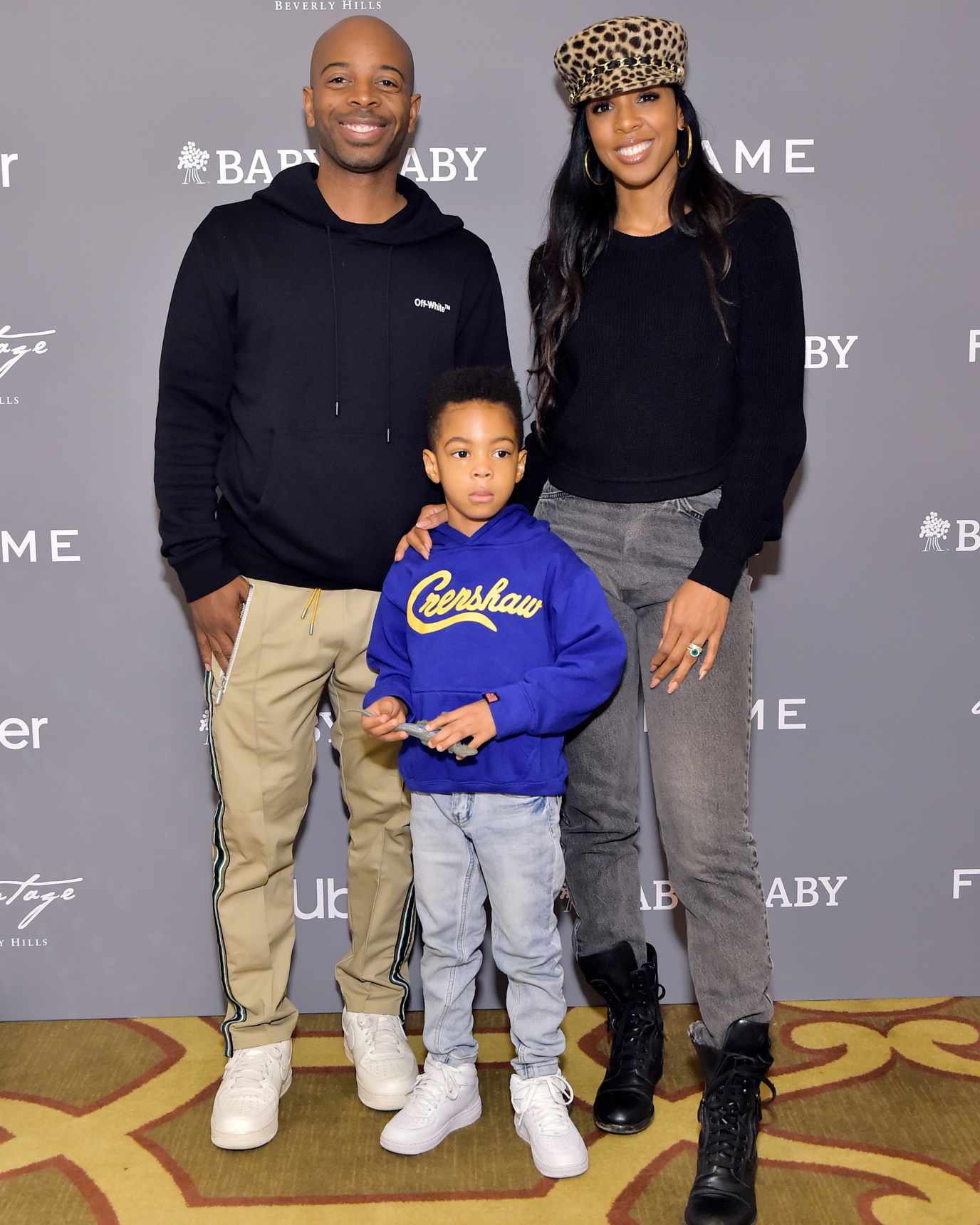 Q_e_w on X: "@KELLYROWLAND This pic clears the silly JayZ comments here.  https://t.co/CzHRg7YLiT" / X