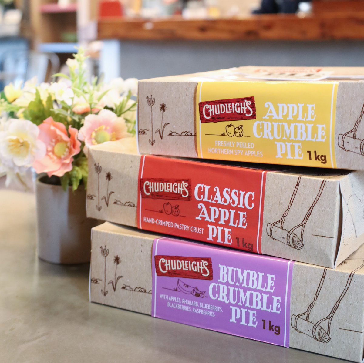 Don't forget the pie this weekend! 🥧

Wherever your Easter festivities take you, treat your loved ones to a delicious Chudleigh's Apple Pie. Stop by today for our Saturday Farmer's Market Special and enjoy $1.00 off all fresh pies!
-
#chudleights #blossomcafe #easter