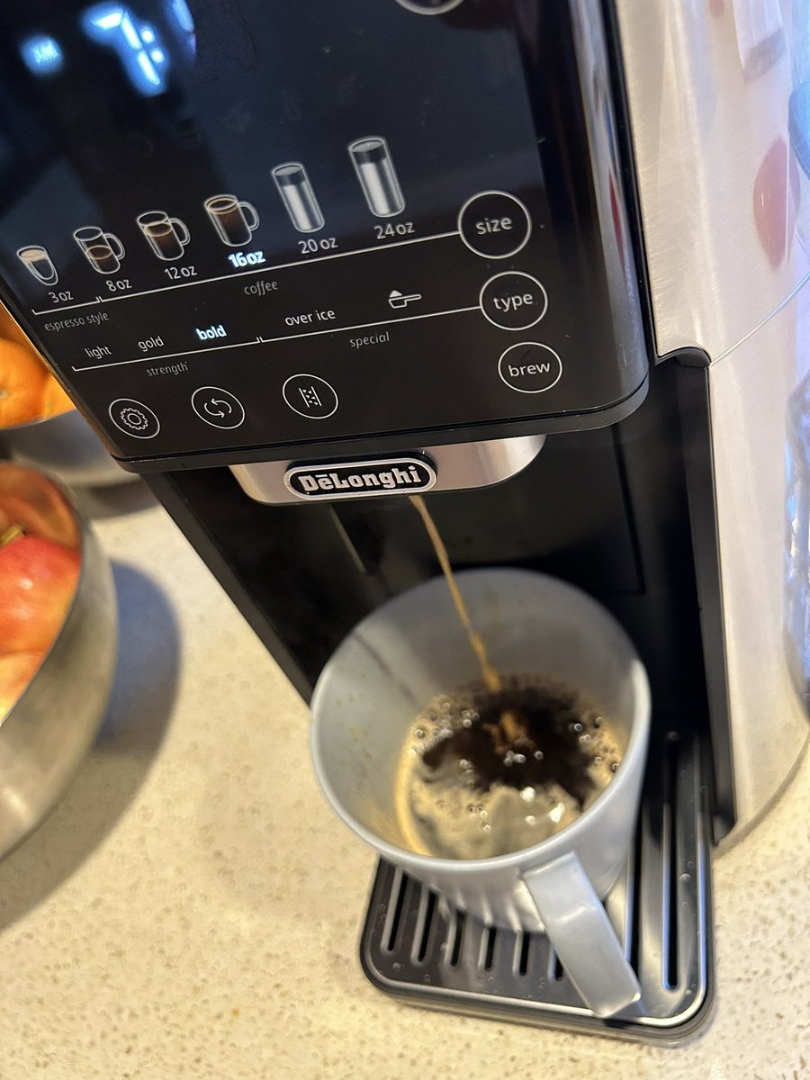 themanwho66's tweet photo. Good morning!! Waking up to my amazing new coffee machine. Brad Pitt recommended it so it must be good, right? 😁 Well, it’s better than that… IT’S AWESOME 🤩 ☕️ #Coffee #DeLonghi #TrueBrew https://t.co/jqdwSkm5Q5