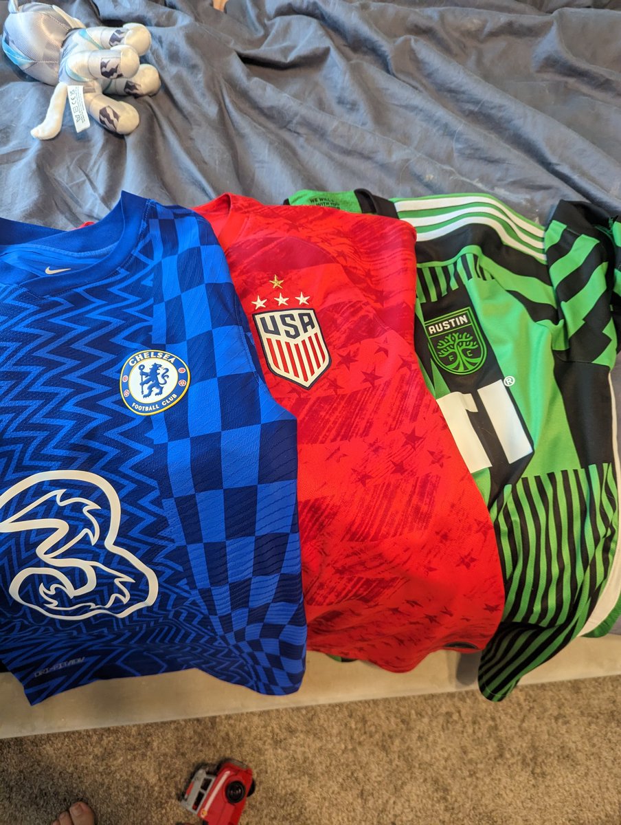 El_Yosh's tweet photo. Gonna be a busy day #MyPLMorning #ChelseaFC #USWNT #listos #verde #austinfc https://t.co/9QXl29g1UR
