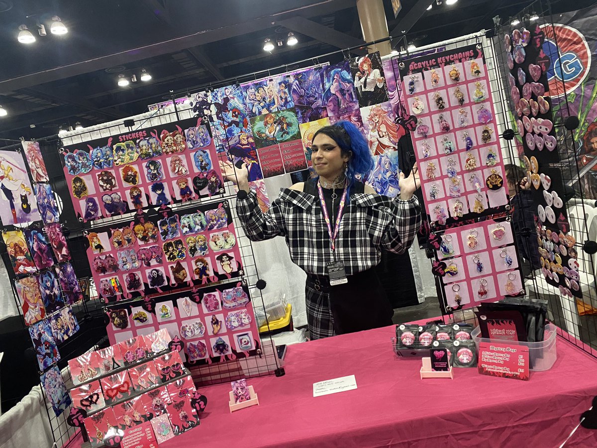 Himebuns's tweet image. DAY TWO ❤️‍🔥 LET’S FUCKING GO! @PRCOMICCON ✨ Thank you @pastelEnjoyer for modeling my booth. 🥹🫶🏼 #PRCC2023 #PRCC