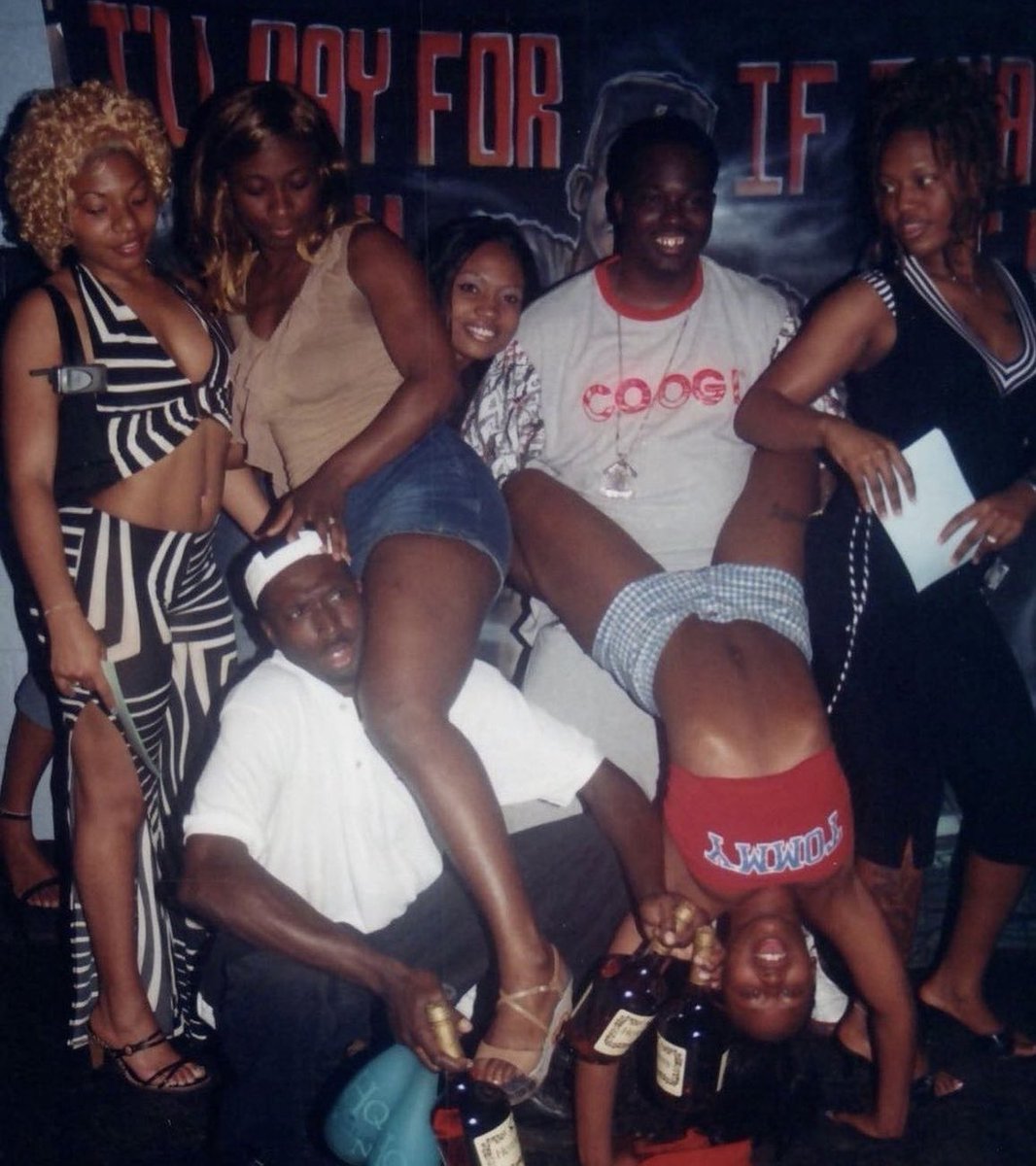 lilhavinbitch's tweet image. Me &amp;amp; my pontas this summer