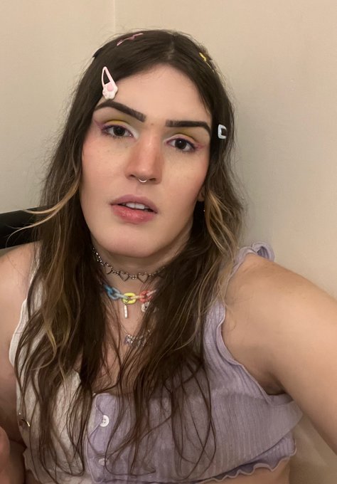 Great birthday celebration, she&rsquo;s still coming up 😌💕 https://t.co/uV1Q3B3kpG