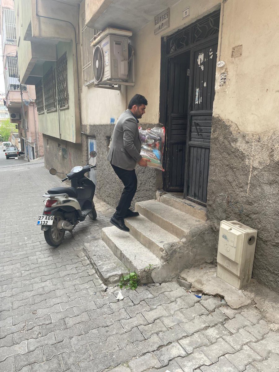 mbagmanci63's tweet photo. Haliliye Teşkilatı olarak 

Ana kademesi 
Kadin kolları ve 
Gençlik kollarıyla çalmadık kapı ,girmedik gönül bırakmıyoruz.
14 mayıs zaferine adım adım 🤲🏻

@erkankandemir @NumanKurtulmus @BY @ibrahimeyyupogl @gulistansatis @Emin_Dkol https://t.co/IVr0w74lUv