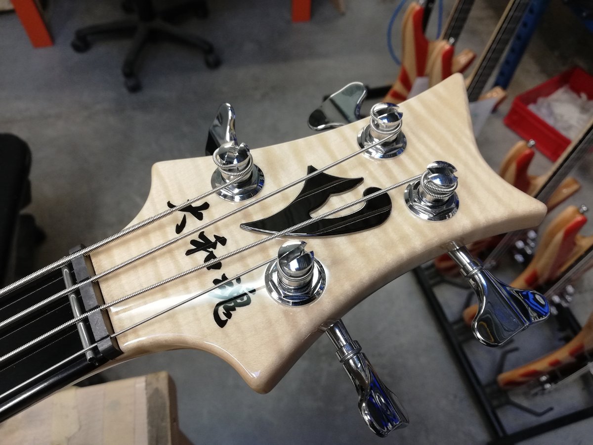 Red Rising Sun color for the Arpege bass of  山下昌良 (Masayoshi Yamashita) of <a href="/LOUDNESS_INFO/">LOUDNESS_OFFICIAL</a> , at its last step: the setting...