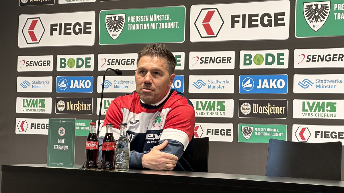 Preussen06's tweet photo. Mike Terranova: „Glückwunsch zum Sieg an Münster. Die erste Phase hat uns gehört, nach dem Doppelschlag wurde es natürlich schwer. Trotzdem bin ich stolz auf die Leistung in der zweiten Hälfte.“ #scp06 #SCPRWO https://t.co/KaNpokdYGr