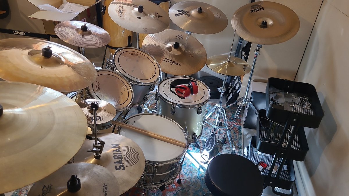 Mining Office tweet media